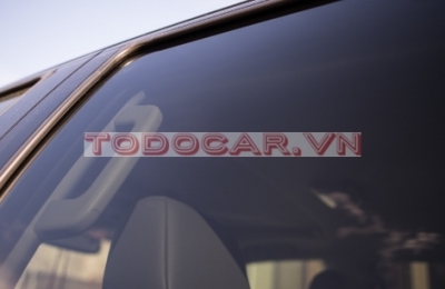 Vết ố và mốc trên kính ô tô và cách xử lý