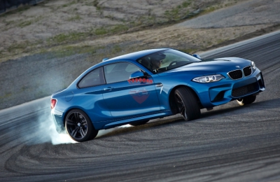 RWD hệ dẫn động cầu sau trên xe ô tô