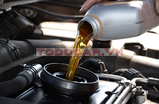 Thay nhớt đúng tiêu chuẩn quy định sẽ tốt cho xe